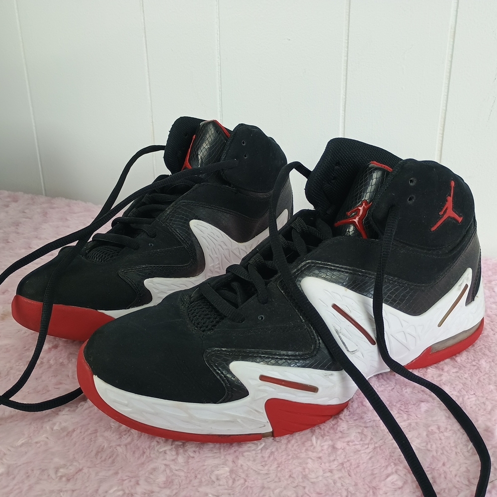 Air Jordan Mens Alpha 3% Hoop Basketball Shoes Black 453850-003 Mid Top 11.5